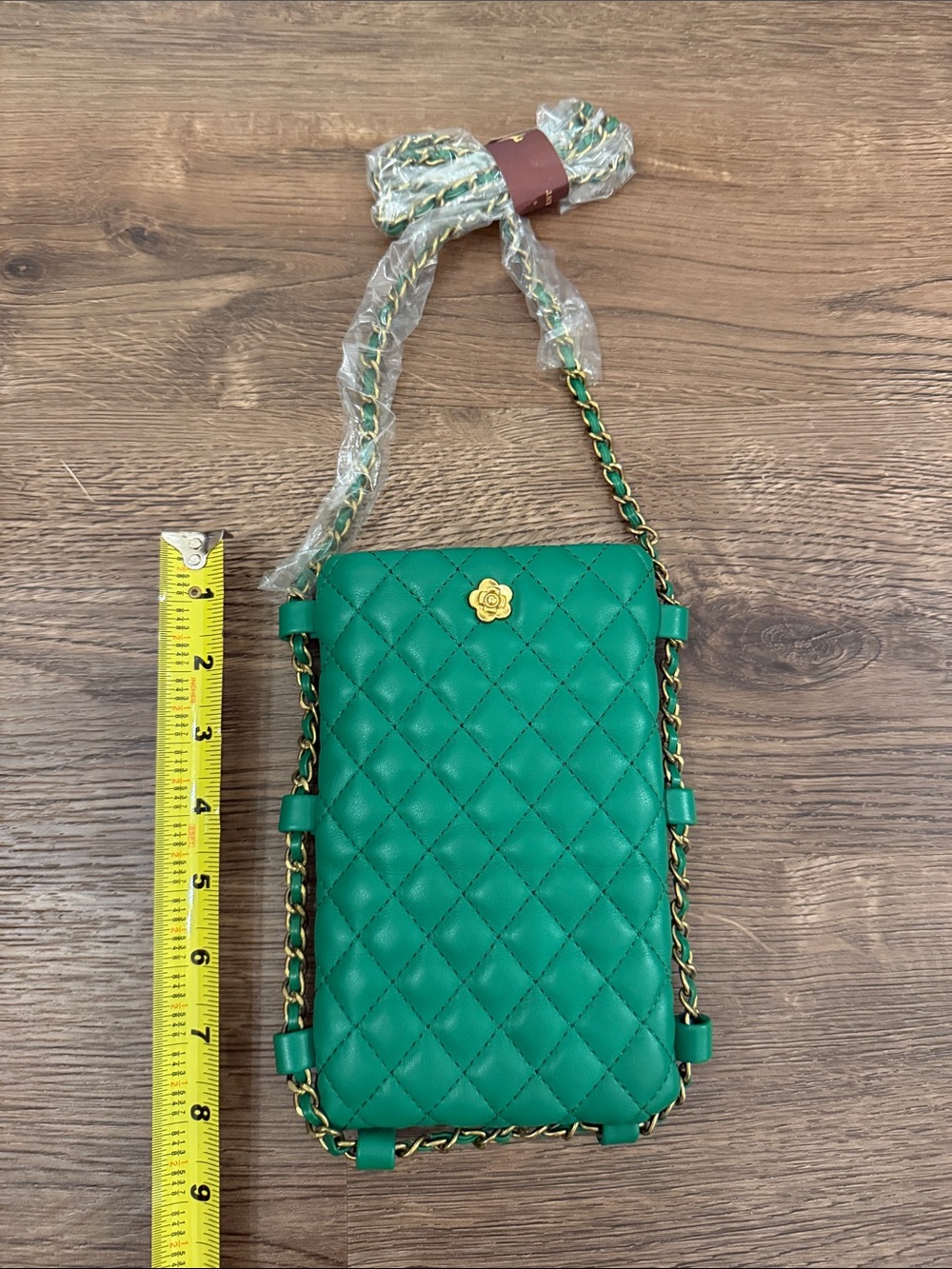 Montana West Green Quilted Crossbody cell Phone Bag with Gold Flower Accent